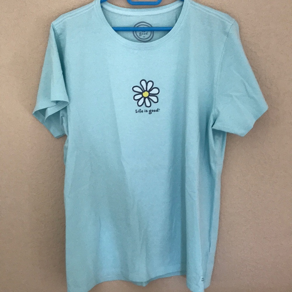 NWT Life is Good t shirt